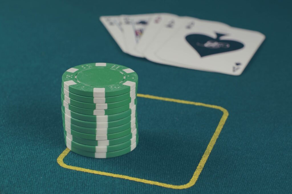 7xl Poker: כיצד לבנות סטרטגיה מנצחת